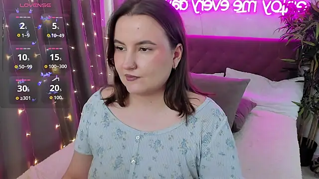 feralpeach - FeralPeach's free webcam