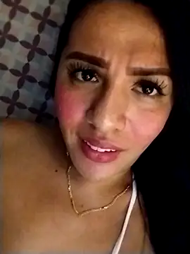 Yourbabyshane webcam