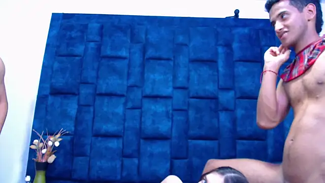 GroupNoLimits webcam