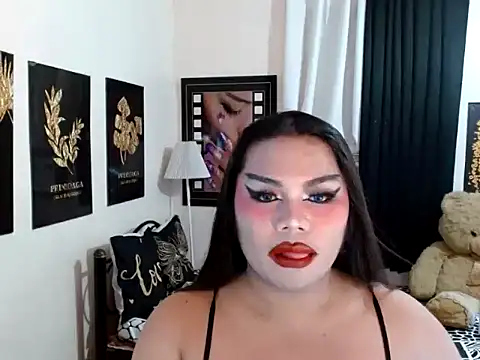 TSbrianaHugeCock webcam