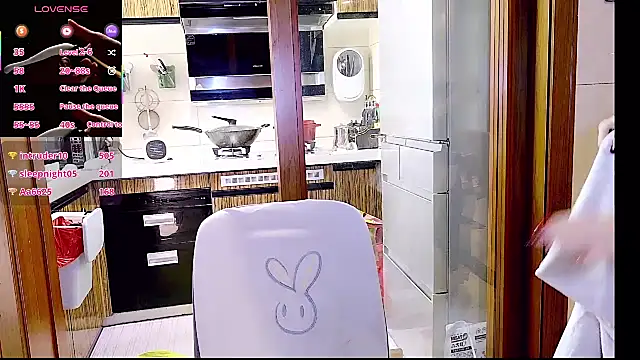 美女nuannuan_baobei在线直播