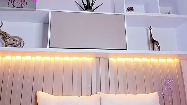 zafiro11_ (F teen) - 🔥🍑open asshole🔥🍑