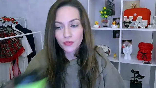 lina_star_s - Lina_Star_S's free webcam