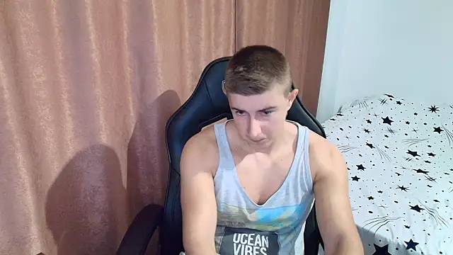 TodMusclePower9 webcam