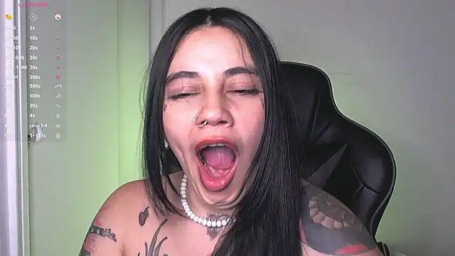 val_bardot - Val_bardot's free webcam - UK Sex Cams