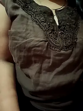 hote_model2424 - Hote_Model2424's free webcam