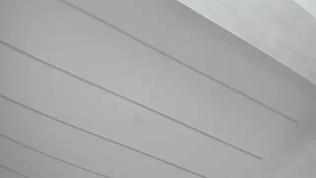 tiffanyhouston_ (F young) - Domi play up close on clit..