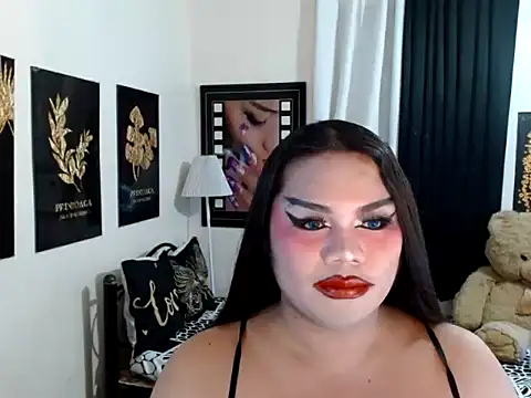 TSbrianaHugeCock webcam