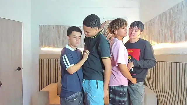 Houseofwarrios webcam