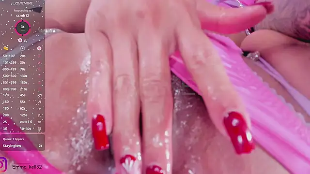 Emma-kell from StripChat is Freechat