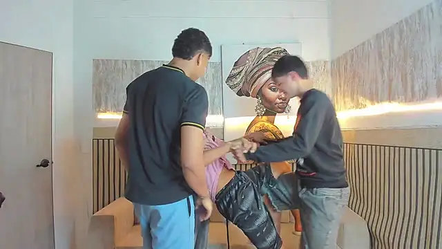 houseofwarrios - Houseofwarrios's free webcam