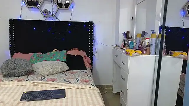 charlotte_077 webcam