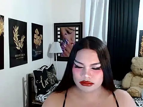 TSbrianaHugeCock webcam