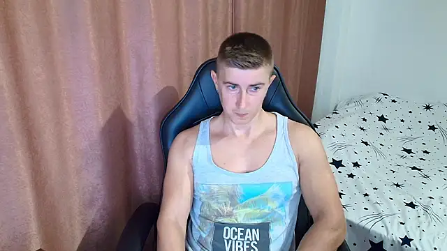 TodMusclePower9 webcam