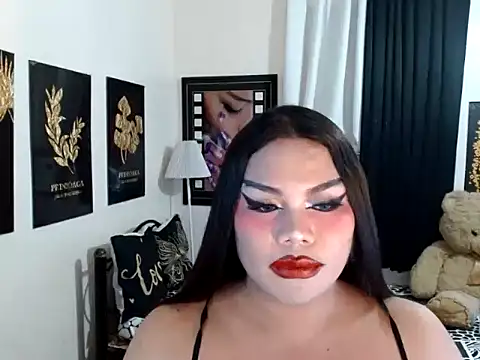 TSbrianaHugeCock webcam