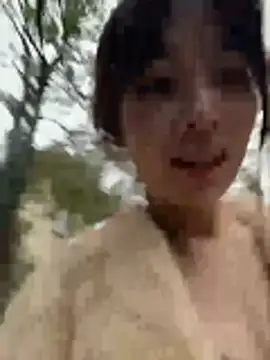 美女yourkeer在线直播