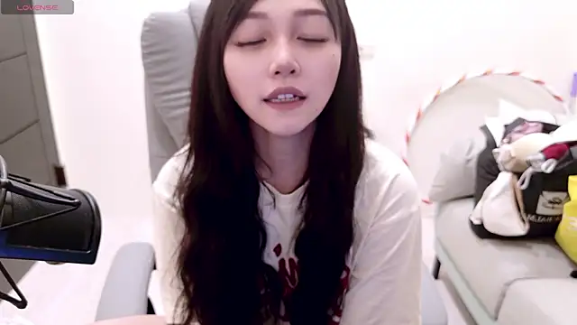 khaleesi_ying_ - Khaleesi_ying_'s free webcam