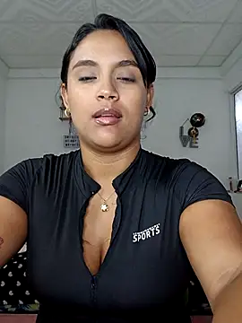 victoria_roussee webcam