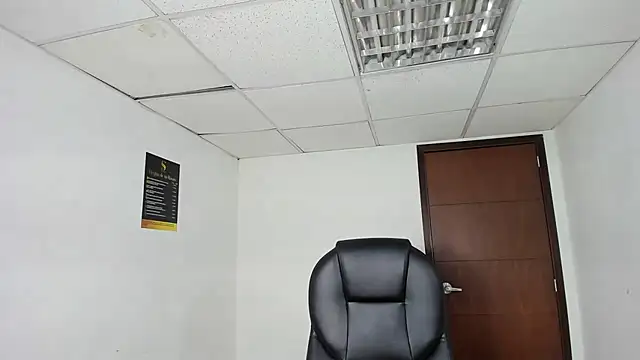 Aisha_hotts777 webcam