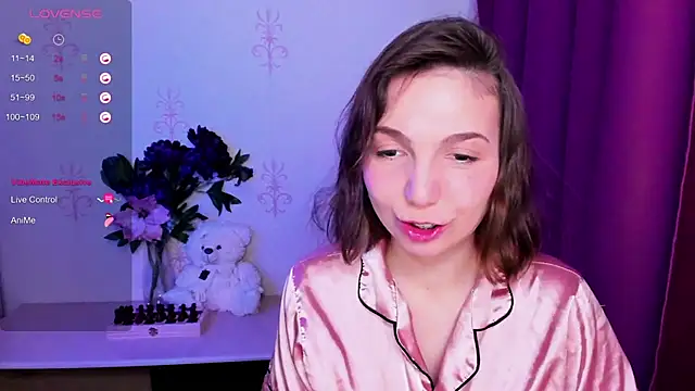 KindHazelHere_ webcam