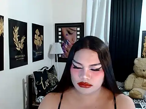 TSbrianaHugeCock webcam