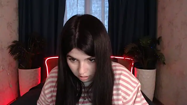 kisamodel - KisaModel's free webcam - UK Sex Cams