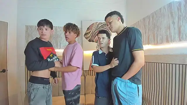 Houseofwarrios webcam