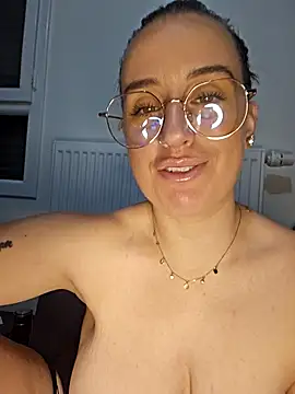 Lindsay_00off webcam