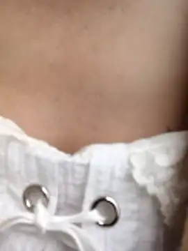 Webcam Model (Baby-Linh)  is live.Free join now!