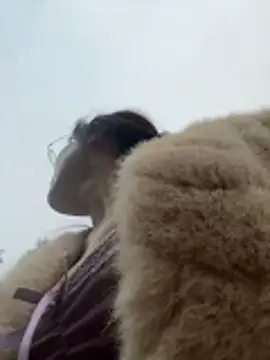 美女yourkeer在线直播