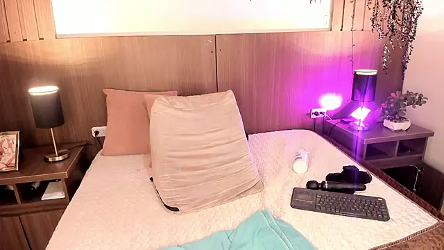 rubi_channelx webcam