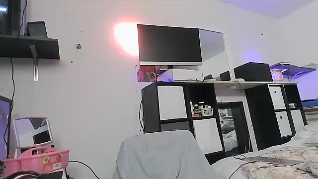 sissytrapdolly24 webcam