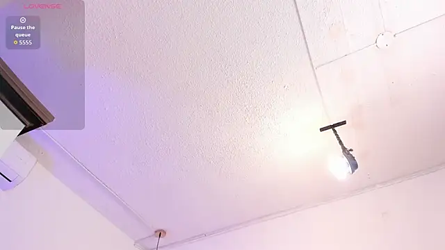 VALERIAQUEENTS__ webcam