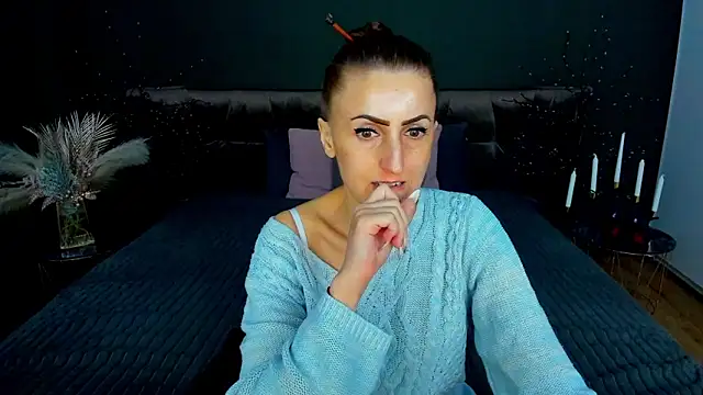 rebecca_diamond - Rebecca_Diamond's free webcam - UK Sex Cams