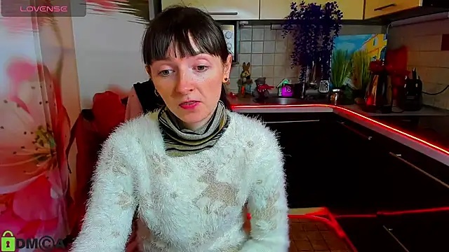 tayanajons - TayanaJons's free webcam