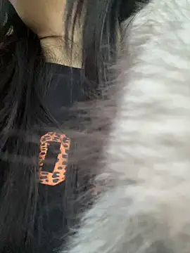 美女petoys在线直播