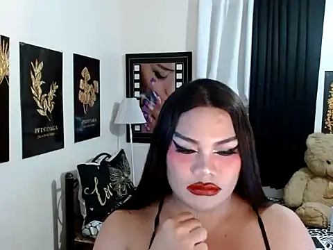 TSbrianaHugeCock webcam