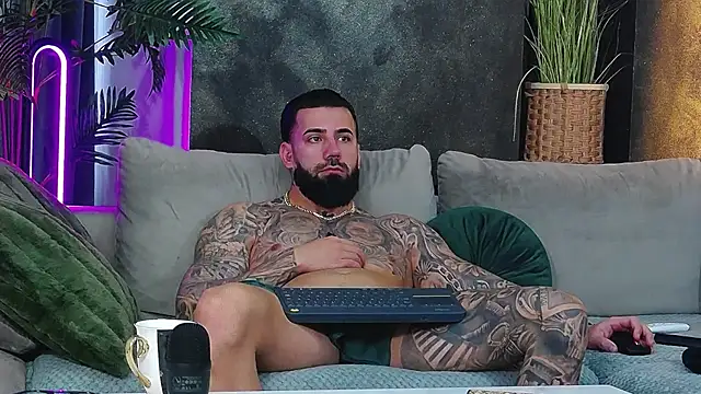 masterkingofmusclee - Masterkingofmusclee's free webcam - UK Sex Cams