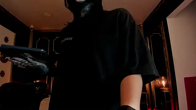 kat_vonde - Kat_VonDe's free webcam - UK Sex Cams