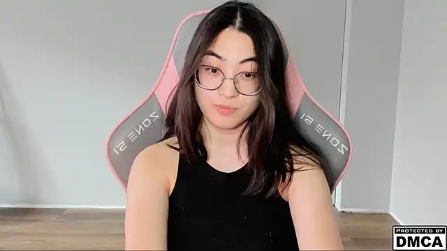 meilideqian1 - MeilideQian1's free webcam