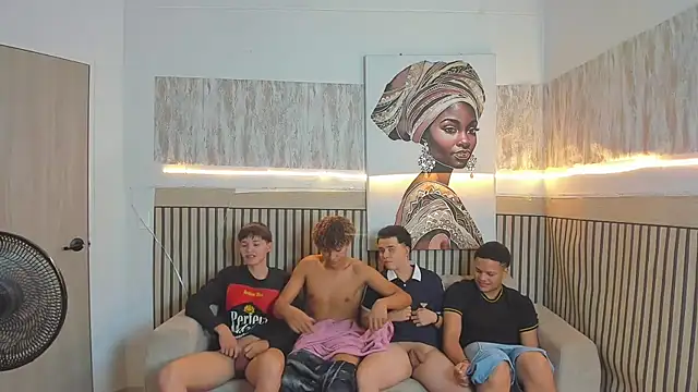 Houseofwarrios webcam