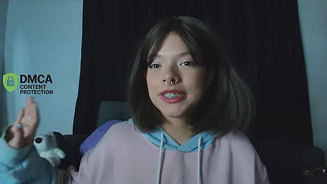 yungelitamor_ webcam