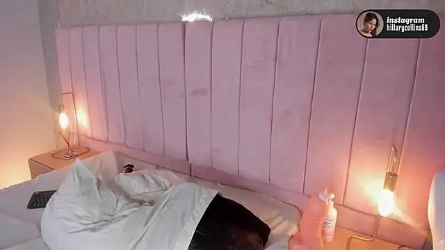 Hillary_Collins1 webcam