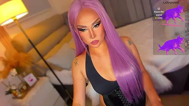 UrSluttyGoddess webcam