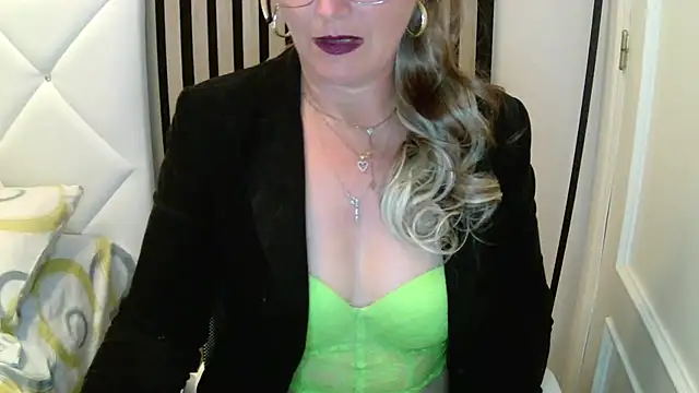 xxnoeliaxx - XxNoeliaxx's free webcam - UK Sex Cams