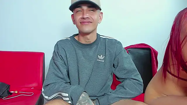 extreme_hot_crazy - Extreme_hot_crazy's free webcam - UK Sex Cams