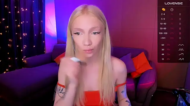 AnyaTaylor_ webcam