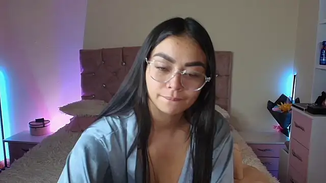 miaa_saenz1 - Miaa_saenz1's free webcam