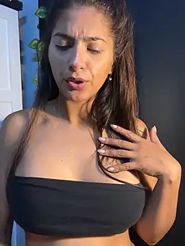 chicachocolate01's room