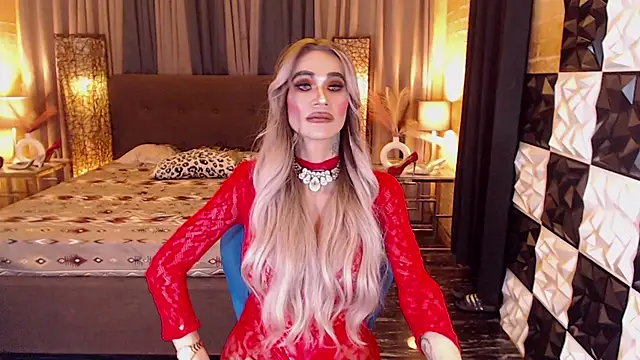 MonstrousCockDiva webcam